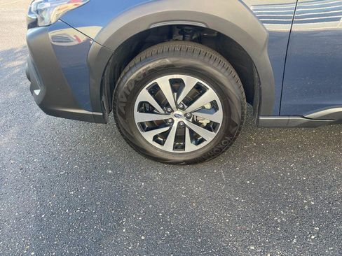 Used 2024 Subaru Outback AWD/4WD image 6