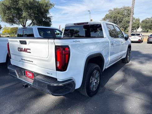 Used 2025 GMC Sierra 1500 SLT AWD/4WD image 4