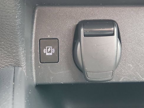 Used 2024 Nissan Versa SV w/ Trunk Package FWD image 25