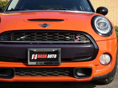 Used 2019 MINI Cooper S w/ Premium Package image 16