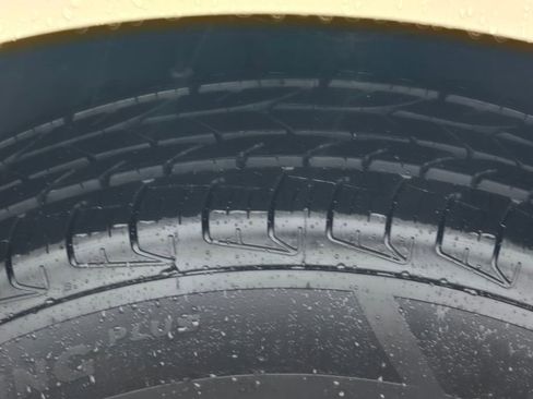 Used 2017 Chevrolet Equinox LT w/ Convenience Package image 56