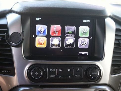 Used 2019 Chevrolet Suburban LT image 29