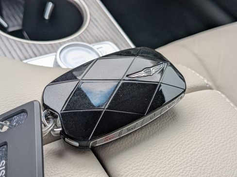 New 2025 Genesis GV80 2.5T Prestige image 30