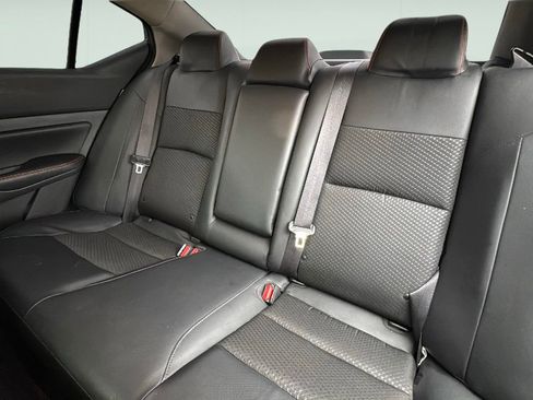 Used 2024 Nissan Altima 2.5 SR image 25