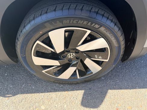 Used 2025 Volkswagen Atlas Cross Sport SE AWD/4WD image 11