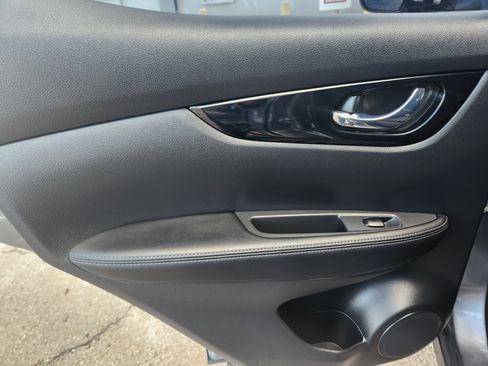 Used 2019 Nissan Rogue Sport SV w/ All-Weather Package image 10