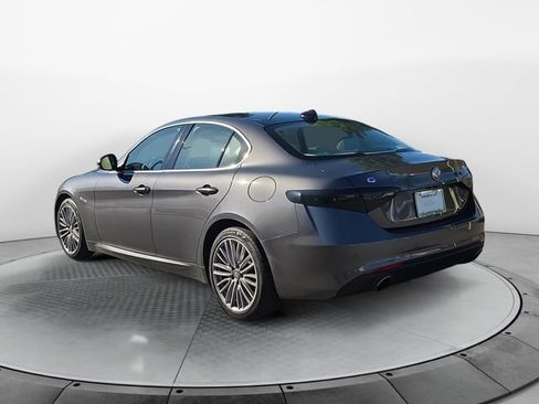 Used 2019 Alfa Romeo Giulia Ti w/ Quick Order Package 22X Lusso AWD/4WD image 3