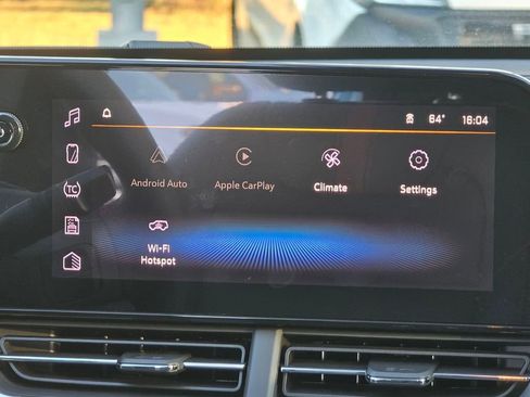 New 2026 Chevrolet Trax RS w/ Sunroof Package FWD image 18
