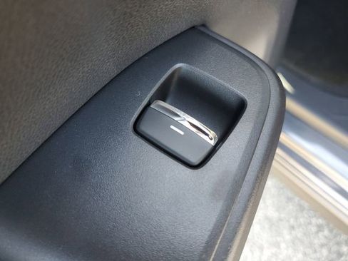 New 2025 Subaru Crosstrek 2.5i Limited w/ Crosstrek Mirror Package image 15