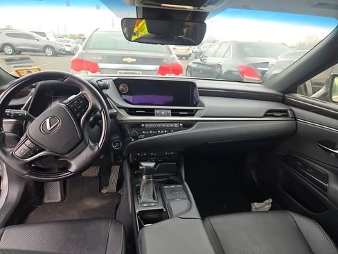 Used 2019 Lexus ES 300h w/ Premium Package FWD image 9