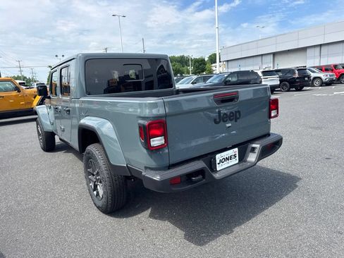 New 2026 Jeep Gladiator Sport AWD/4WD image 7