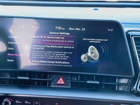 Used 2024 Kia Sportage EX image 14