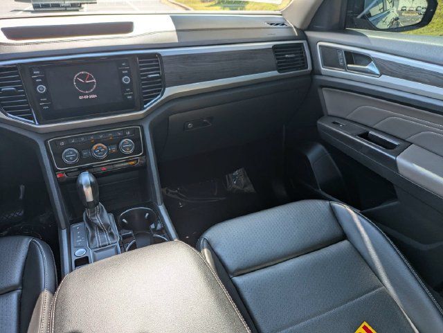 Used 2022 Volkswagen Atlas SE FWD image 18