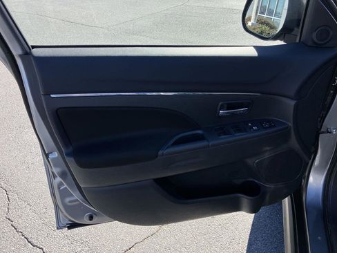 Used 2024 Mitsubishi Outlander Sport ES image 13