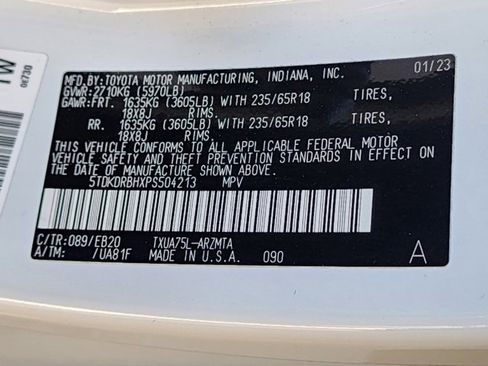 Used 2023 Toyota Highlander XLE image 33