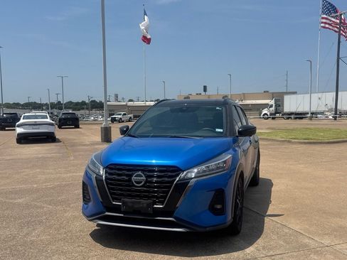 Used 2021 Nissan Kicks SR FWD image 6