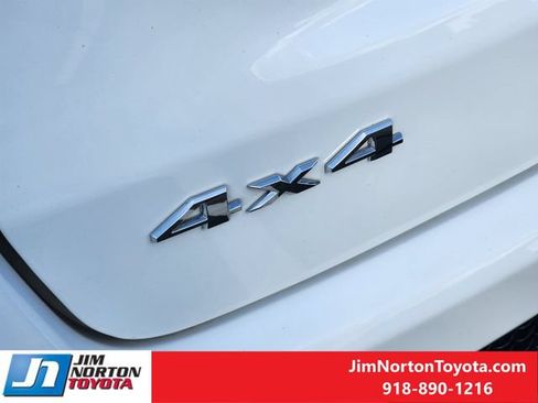 Used 2025 Jeep Compass Sport AWD/4WD image 12