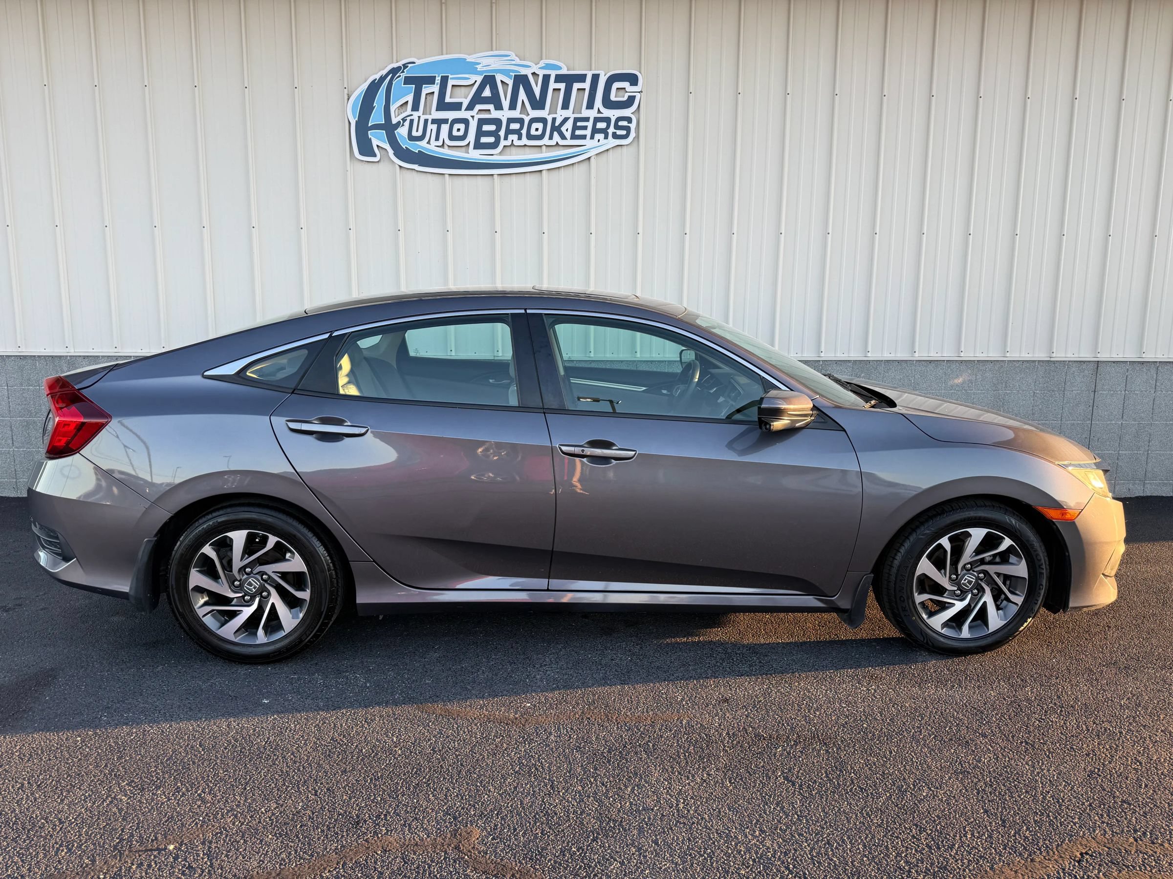 Used 2016 Honda Civic EX image 3