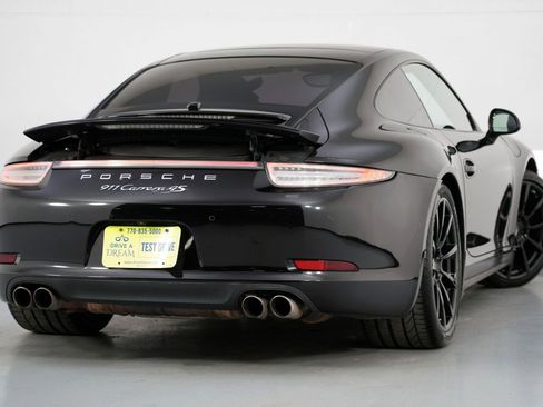 Used 2015 Porsche 911 Carrera 4S image 5