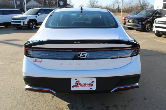 Certified 2026 Hyundai Sonata SE FWD image 4