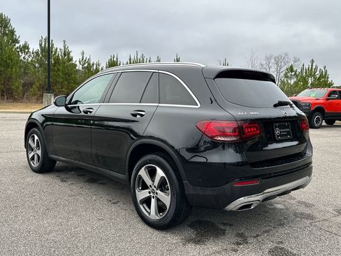 Certified 2022 Mercedes-Benz GLC 300 4MATIC w/ Premium Package Lite image 9