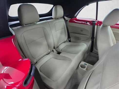 Used 2013 Volkswagen Beetle 2.5 FWD image 19
