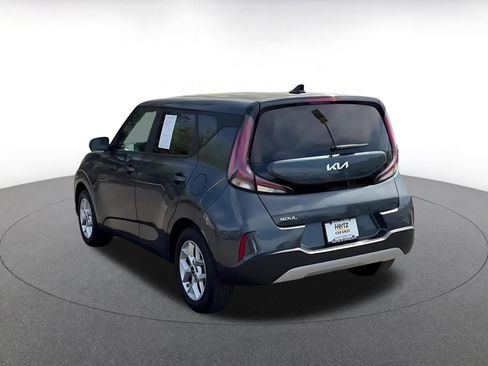 Used 2025 Kia Soul LX w/ LX Technology Package image 11