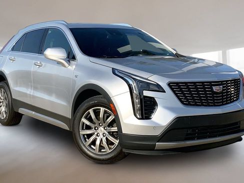 Used 2020 Cadillac XT4 Premium Luxury w/ Driver Awareness Package AWD/4WD image 12