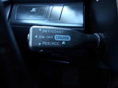 Used 2011 MAZDA MAZDA3 i Sport image 15