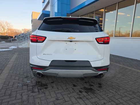 Used 2024 Chevrolet Blazer LT image 4