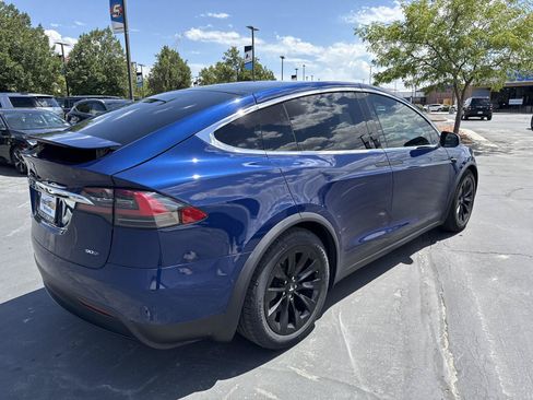Used 2017 Tesla Model X 90D AWD/4WD image 6