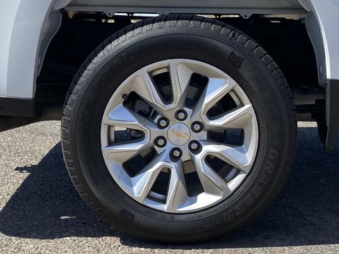 Used 2026 Chevrolet Silverado 1500 Custom RWD image 9