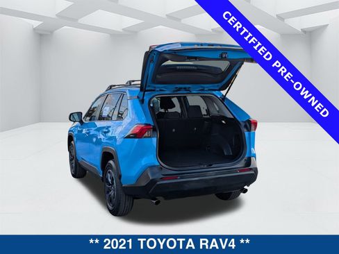 Used 2021 Toyota RAV4 LE image 13