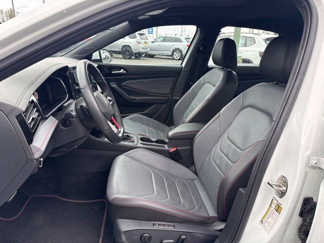 Used 2025 Volkswagen Jetta GLI Autobahn FWD image 13