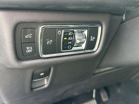 Certified 2023 Lincoln Nautilus Reserve w/ Luxury Package image 12