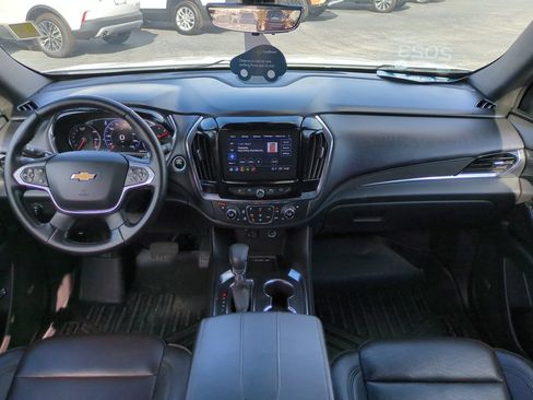 Used 2023 Chevrolet Traverse High Country FWD image 15