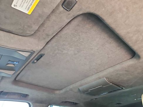 Used 2018 Cadillac Escalade Platinum image 19