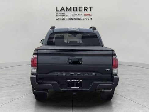 Used 2023 Toyota Tacoma TRD Sport image 4
