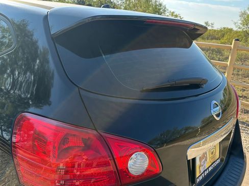 Used 2011 Nissan Rogue S image 14