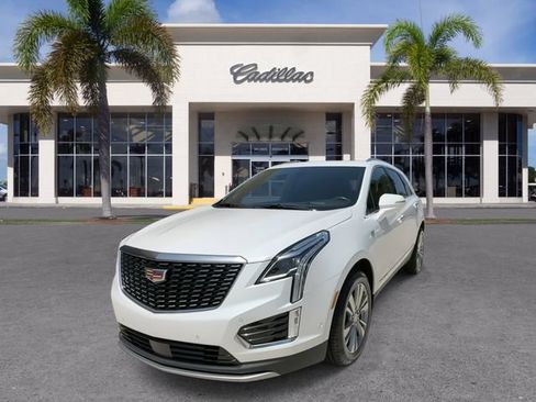 Certified 2024 Cadillac XT5 Premium Luxury w/ Technology Package FWD image 5