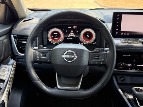 Used 2026 Nissan Rogue SL AWD/4WD image 30