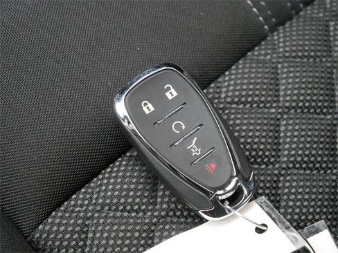 Used 2022 Chevrolet Blazer LT image 35