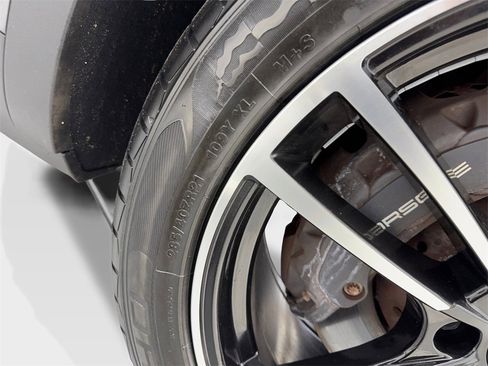 Used 2022 Porsche Cayenne image 88