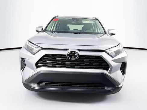 Used 2025 Toyota RAV4 LE AWD/4WD image 2