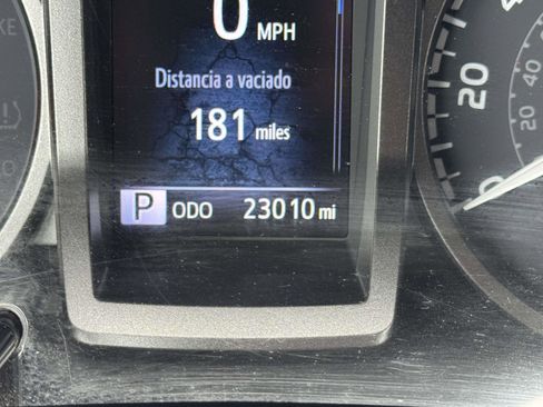 Certified 2022 Toyota Tacoma TRD Off-Road image 31