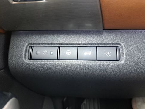 Used 2024 Nissan Pathfinder Platinum w/ Cargo Package image 15