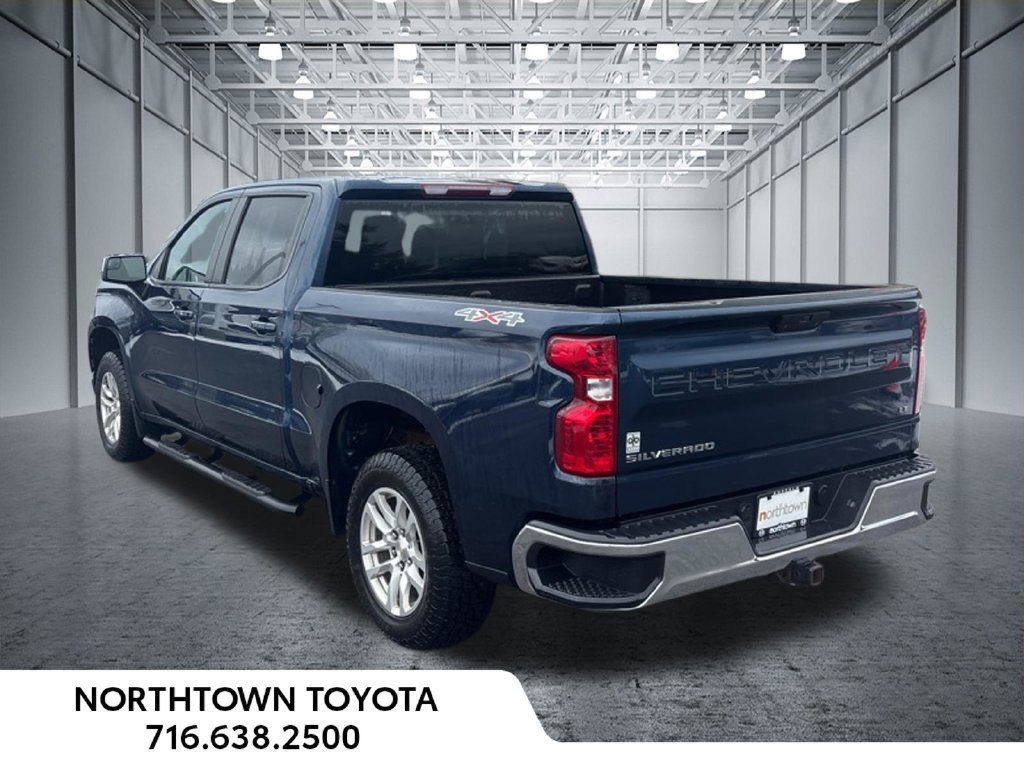 Used 2021 Chevrolet Silverado 1500 LT AWD/4WD image 4