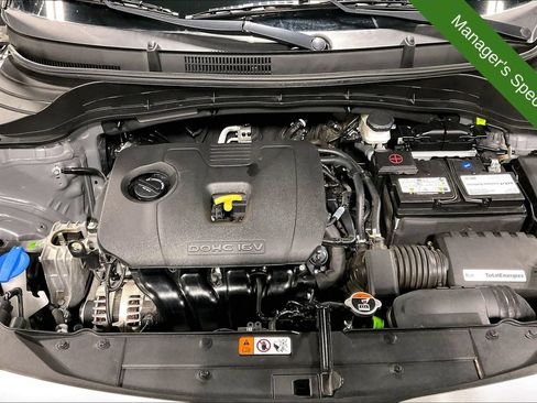 Used 2025 Kia Soul LX w/ LX Technology Package FWD image 11