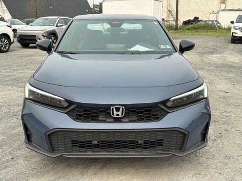 Used 2025 Honda Civic Sport image 3