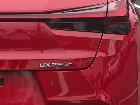 Used 2021 Lexus UX 250h w/ Premium Package AWD/4WD image 33